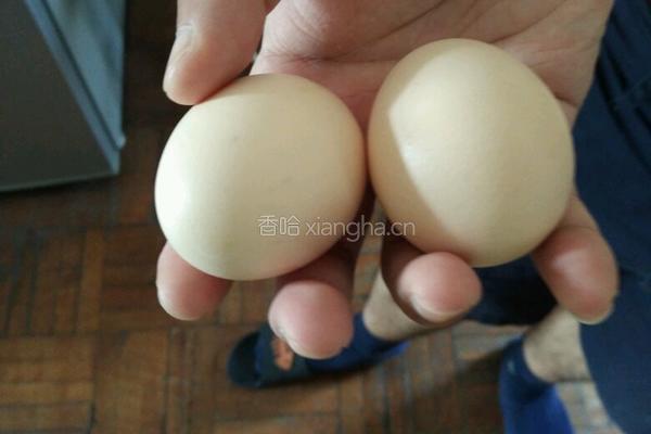 海鲜菇炒鸡蛋的做法图解2