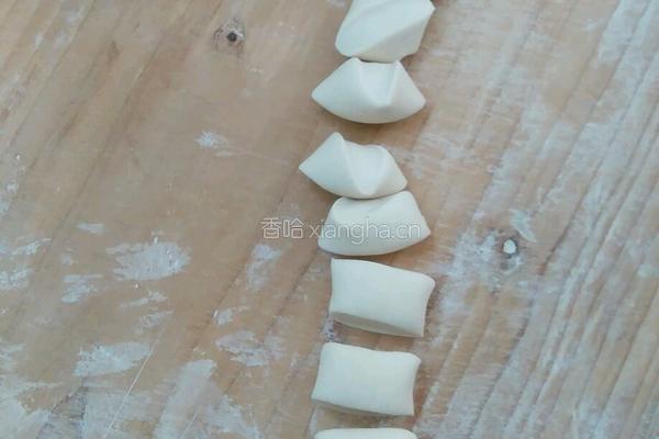 饺子皮的做法图解9