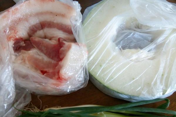 冬瓜瘦肉汤的做法图解1