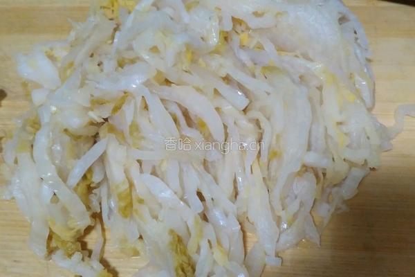 酸菜汆羊肉的做法图解2