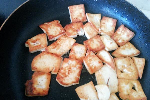 煎豆腐的做法图解3