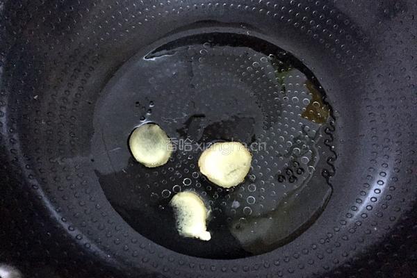 酸菜排骨的做法图解3
