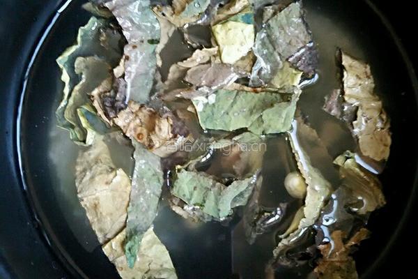 荷叶绿豆粥的做法图解2