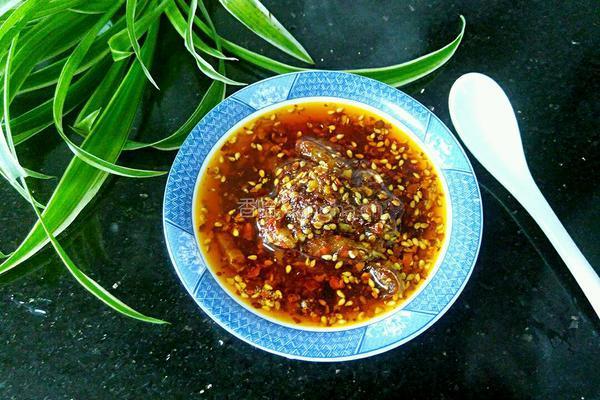 小鱼干辣椒酱的做法图解8