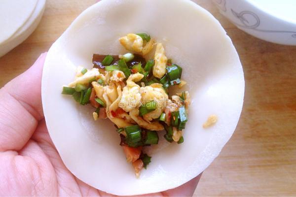 韭菜鸡蛋木耳火腿饺子的做法图解14