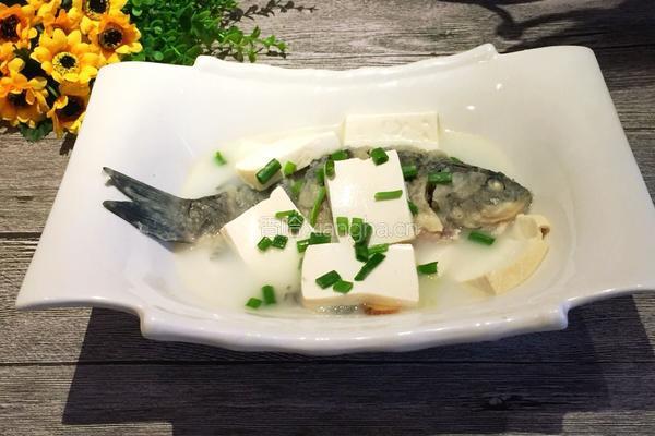 鱼炖豆腐的做法图解5