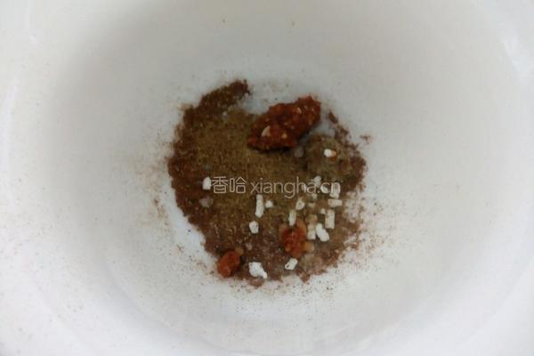 怪味花生的做法图解2