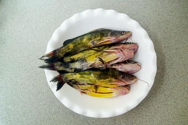 红烧汪刺鱼的做法图解2