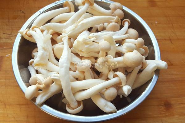 白玉菇鸡蛋汤的做法图解1