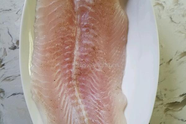 酥炸巴沙魚的做法图解2