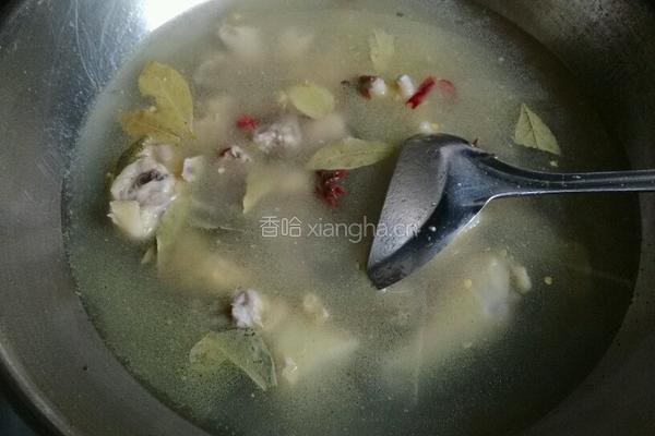 海带炖鸡的做法图解7