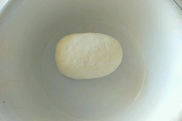 香菇鸡肉饺子的做法图解2