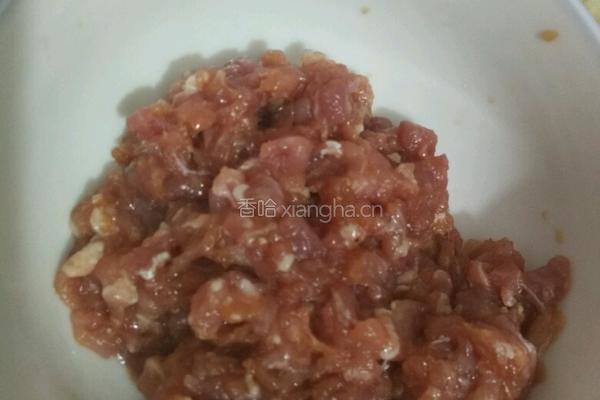 嫩黄豆炒瘦肉的做法图解5