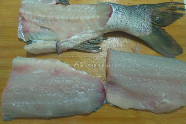 炒生鱼片的做法图解2