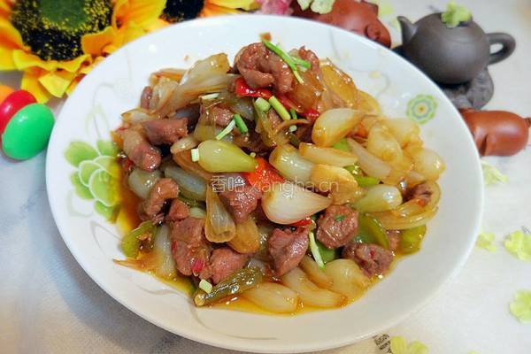 红葱头炒鸭的做法图解1