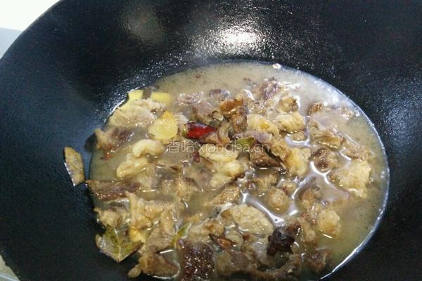 土豆炖牛肉的做法图解5