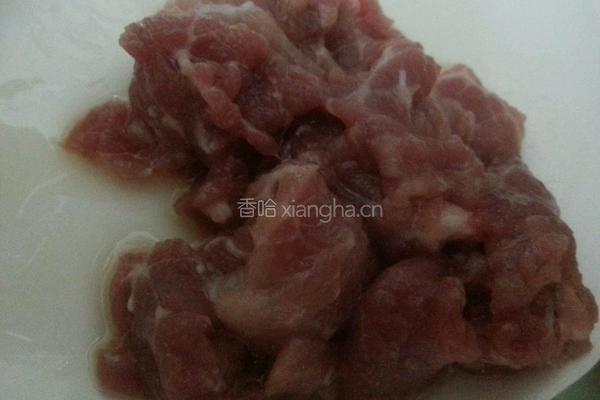 青椒炒肉的做法图解2
