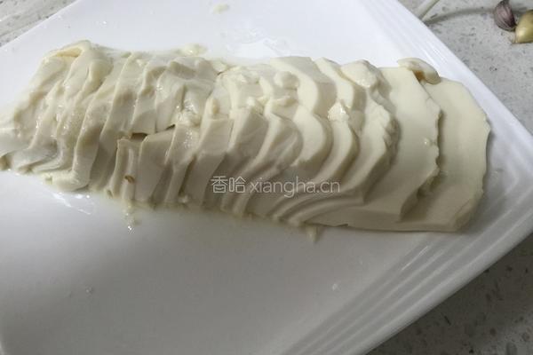 凉豆腐的做法图解1