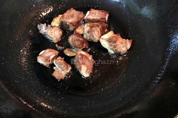 咖喱土豆炖排骨的做法图解3