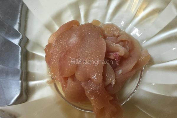 鸡胸肉沙拉的做法图解1