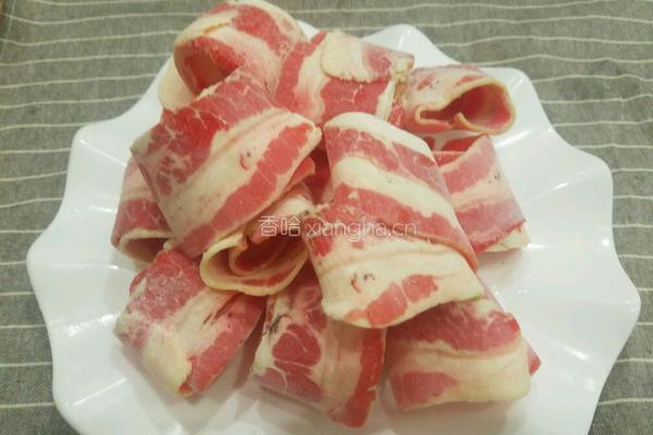 金针菇汆肥牛的做法图解1