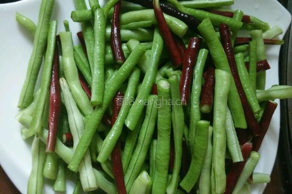 煮四季豆叶的做法图解2
