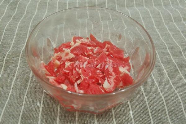 牛肉粥的做法图解1