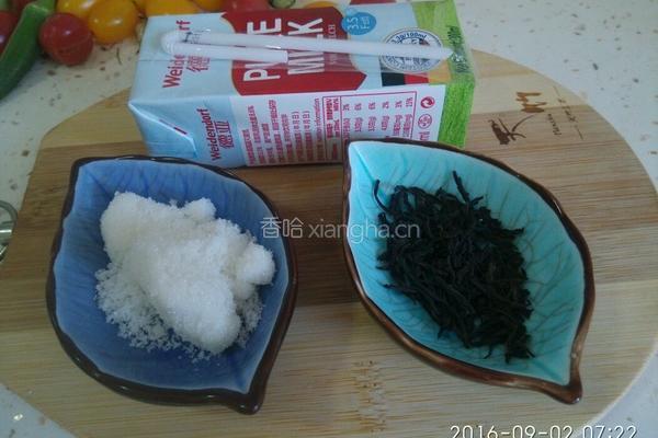焦糖奶茶的做法图解1