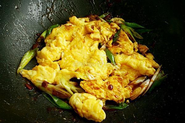 大酱炒鸡蛋的做法图解6