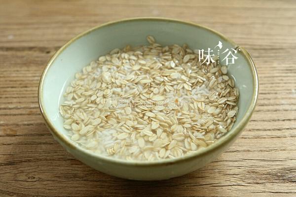 灵芝糯米粥的做法图解2