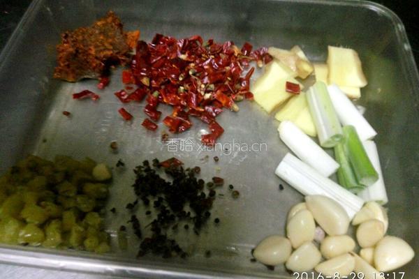 香辣虾尾的做法图解2