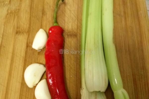 炸肉炒西芹的做法图解8