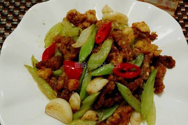 炸肉炒西芹的做法图解15