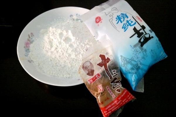 死面饼的做法图解1