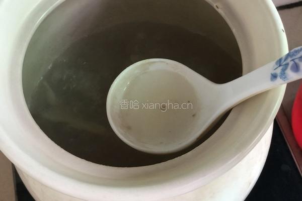 冬瓜排骨薏米汤的做法图解3