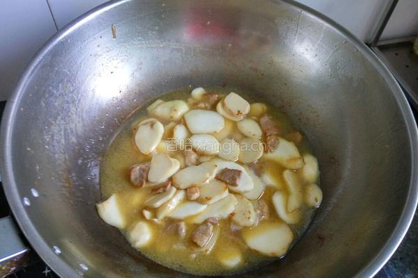 芋头炒肉的做法图解6
