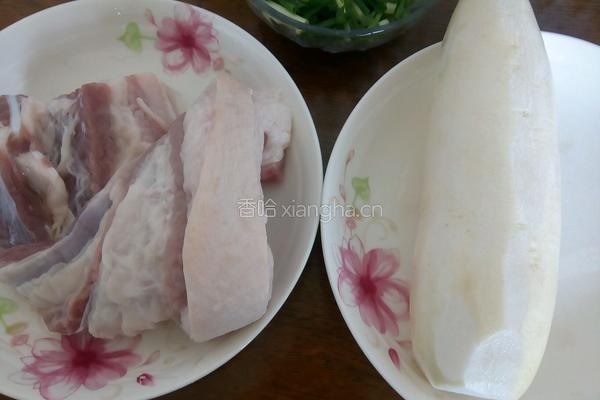 肉汁萝卜的做法图解1