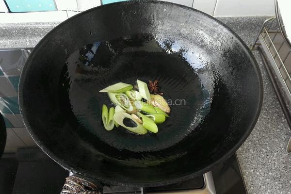 鱼头泡饼的做法图解4
