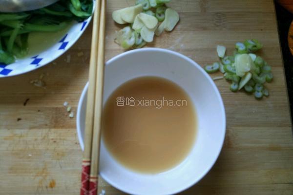 香菇炒油菜的做法图解4