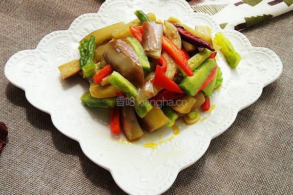 苦瓜炒茄子的做法图解9
