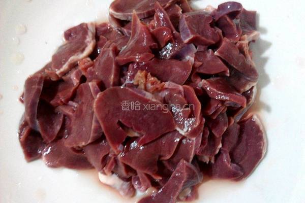 小炒猪心的做法图解1