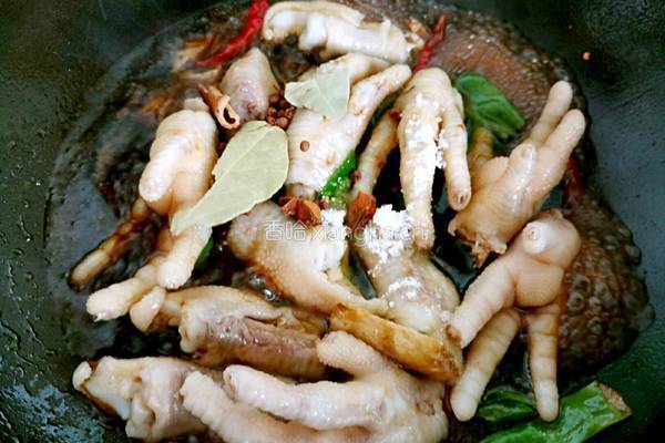 鸡爪炖土豆的做法图解9