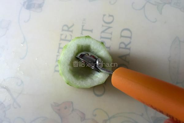 丝瓜酿水蛋的做法图解3