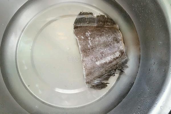 清蒸牙片鱼的做法图解1
