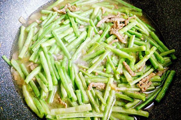 豇豆角炒肉的做法图解12