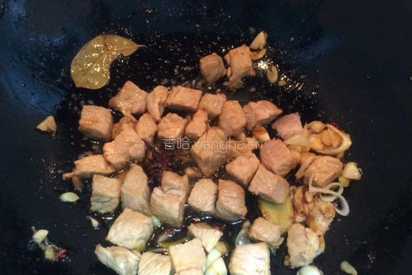 红烧肉炖蘑菇的做法图解13