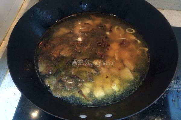 红烧肉炖蘑菇的做法图解14