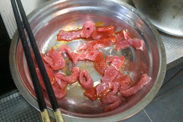 黑椒牛柳炒意面的做法图解4