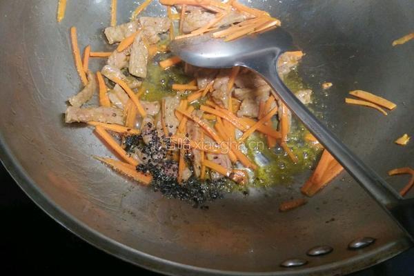 黑椒牛柳炒意面的做法图解9