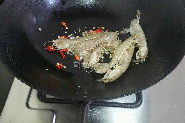 皮皮虾豆腐煲的做法图解3